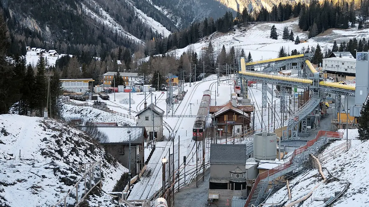 Crans-Montana: licenziato dipendente per falsi edilizi