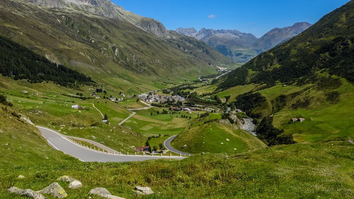 Maggiori informazioni su «Patto relativo ai diritti economici, sociali e culturali: la Svizzera riferisce sui progressi compiuti»