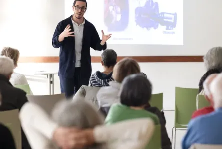 Café santé : l’incontinence chez les seniors, comment la prévenir et y faire face ?