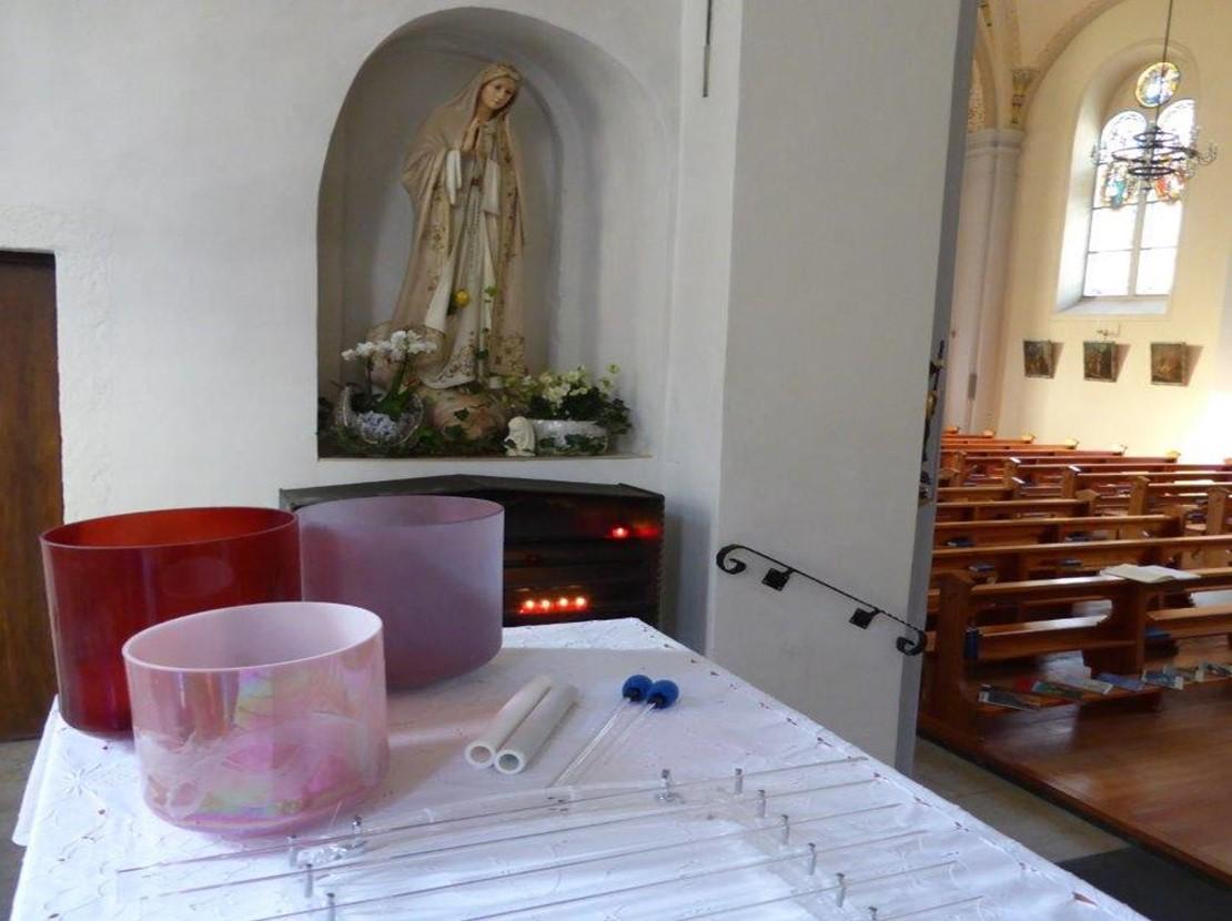 Méditation sonore avec des instruments en cristal de roche