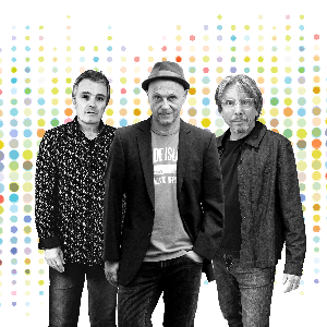 Blues Max String Trio - «ÖPPIS ISCH EMMER»