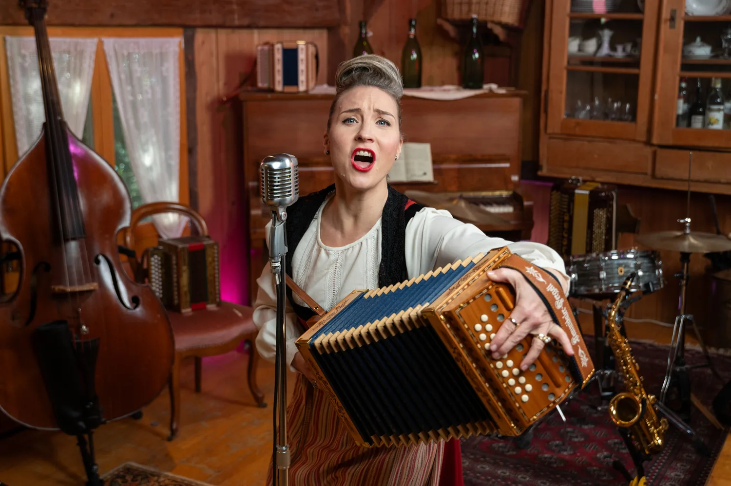 Jodel-Konzert im Goetheanum mit Miss Helvetia