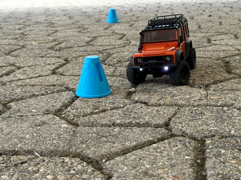 Rennen mit ferngesteuerten Autos 14:30