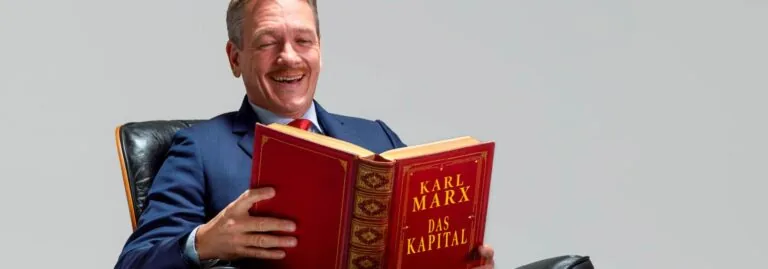 Vincent Kucholl Un spectacle de droite – Le monde selon Reto Zenhäusern