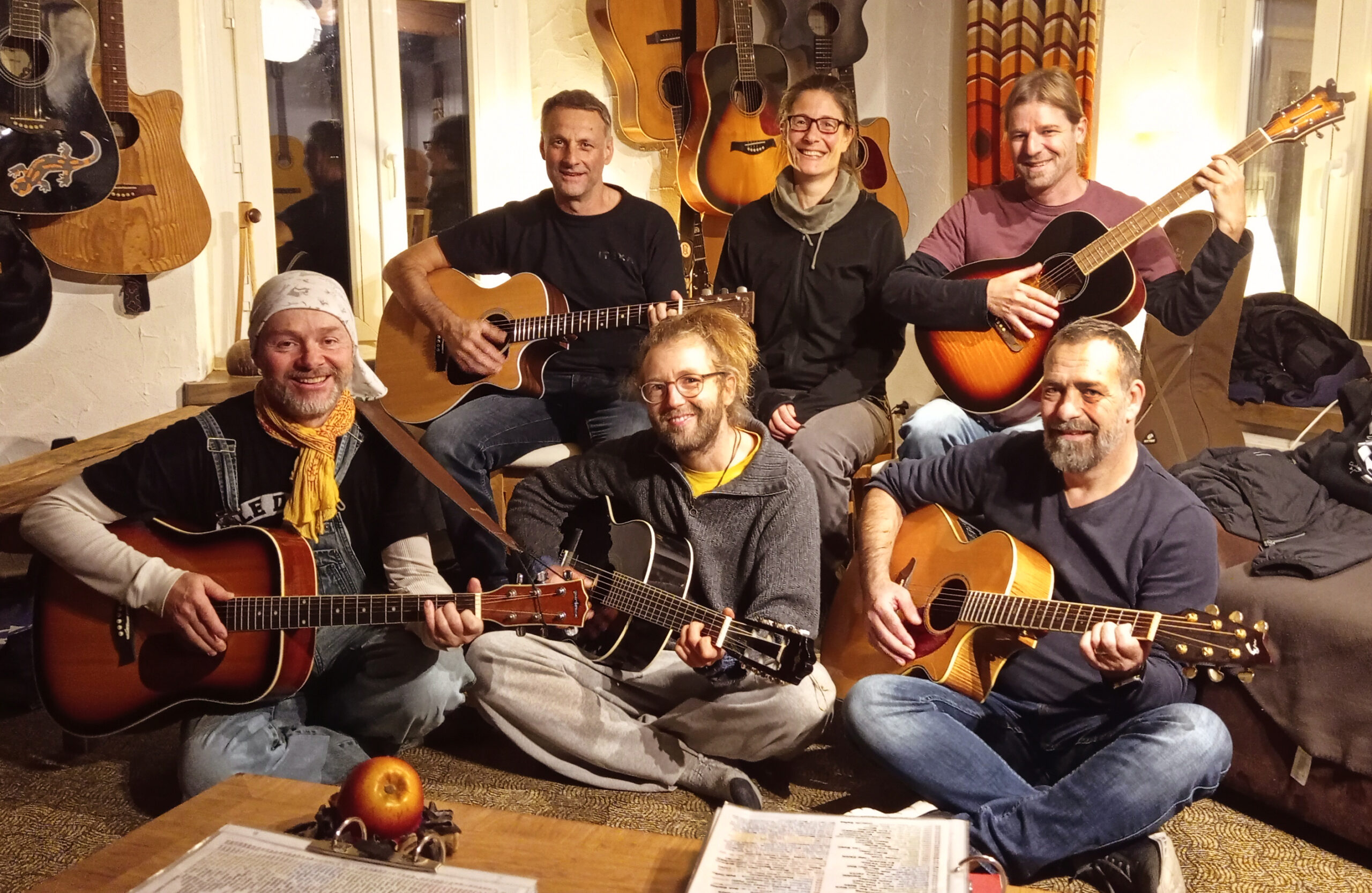 Gitarre lernen in Gruppe, Fortgeschritten oder Jammen - linusfetzmusik