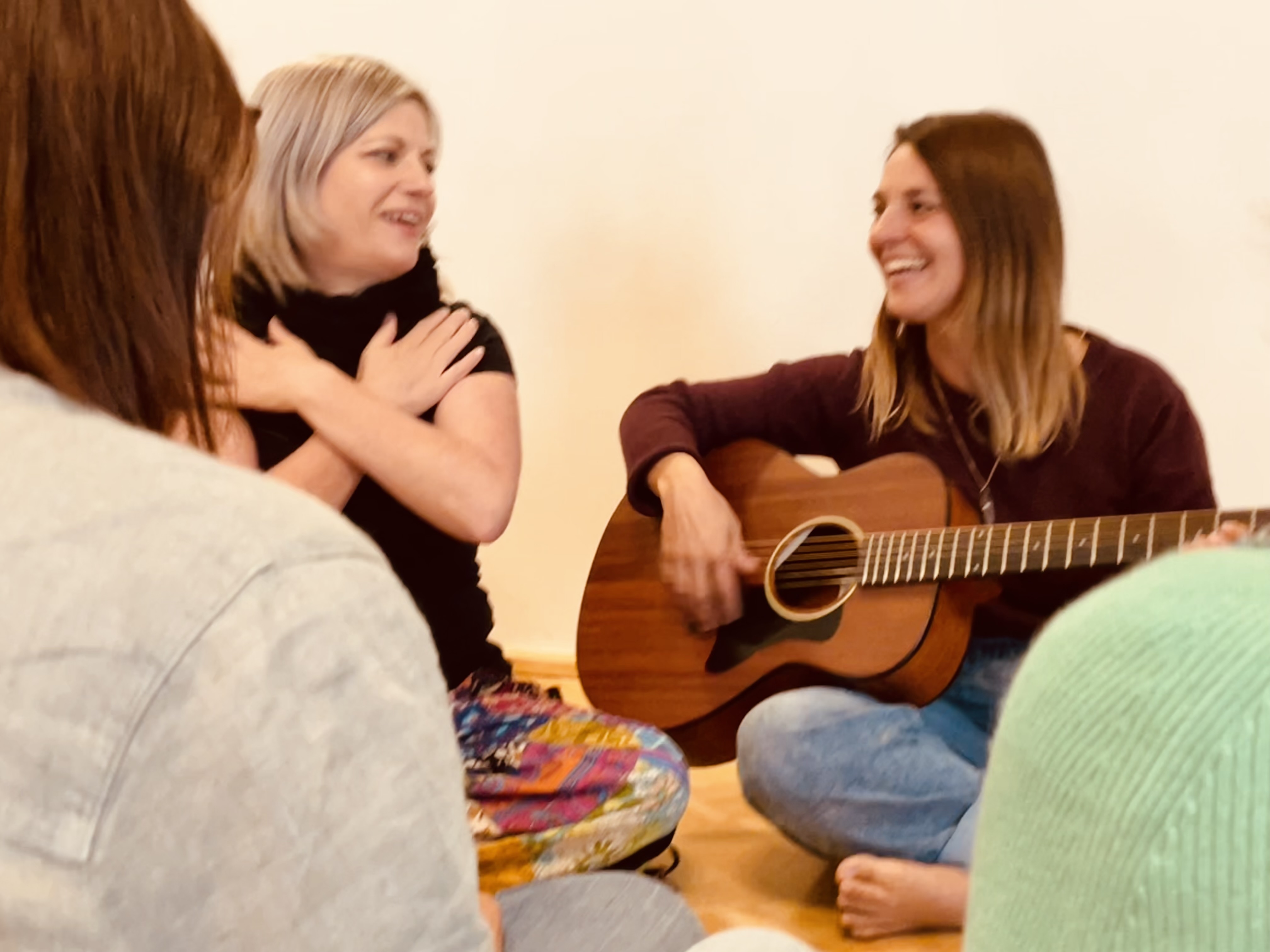 Heilsames Singen - Klangvoll verbunden, ein Raum für deine Stimme