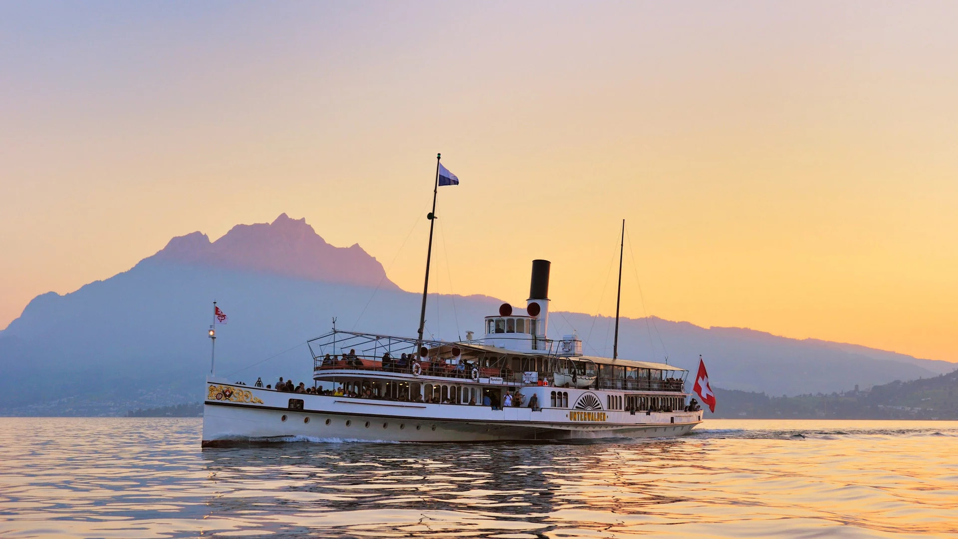 Croisière au coucher du soleil