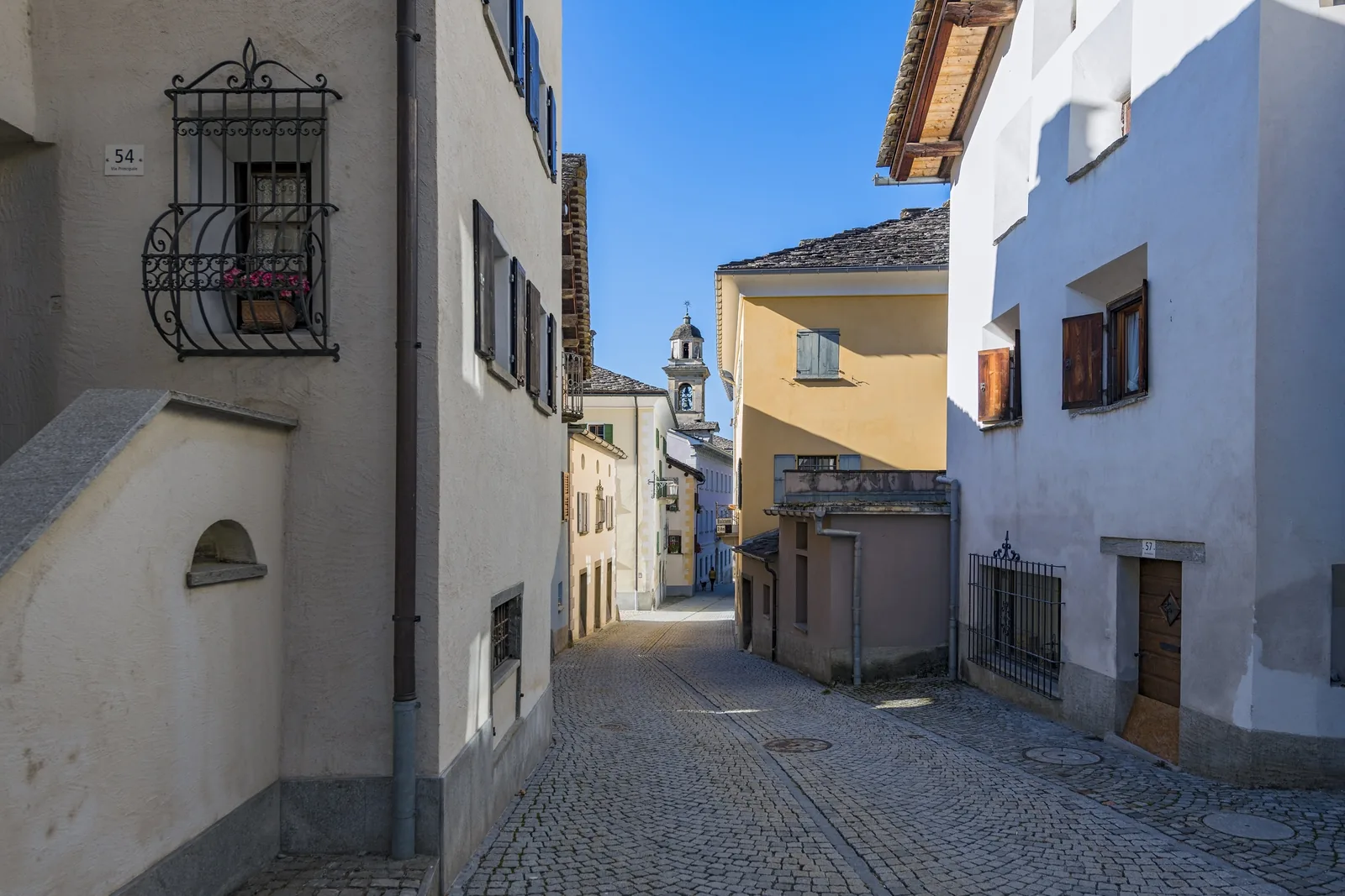 Visite guidée du village de Castasegna