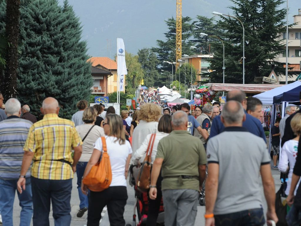 Strada in festa - Mercato Bellinzona - Giubiasco