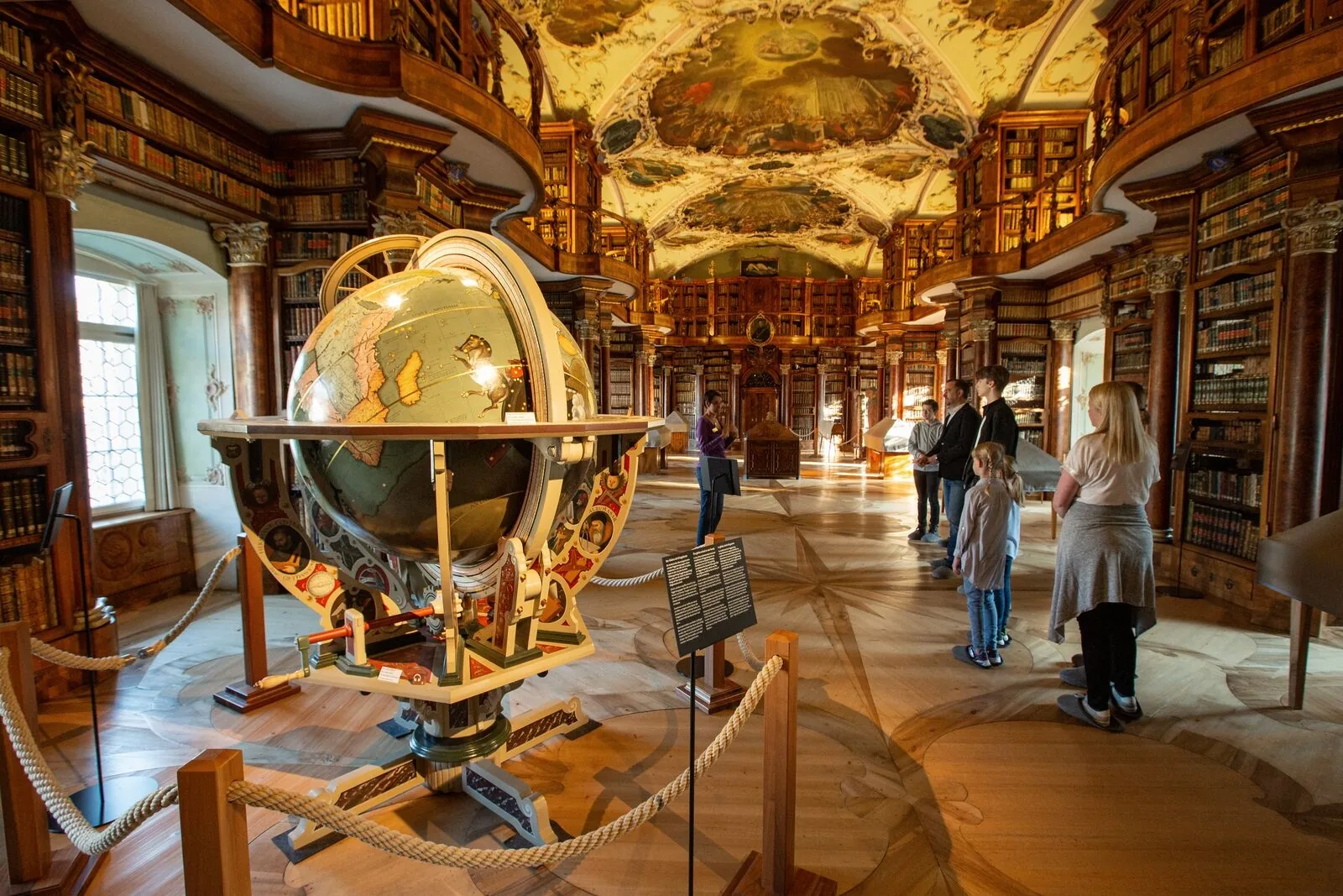 Visita guidata del centro storico di San Gallo con la cattedrale e la biblioteca abbaziale