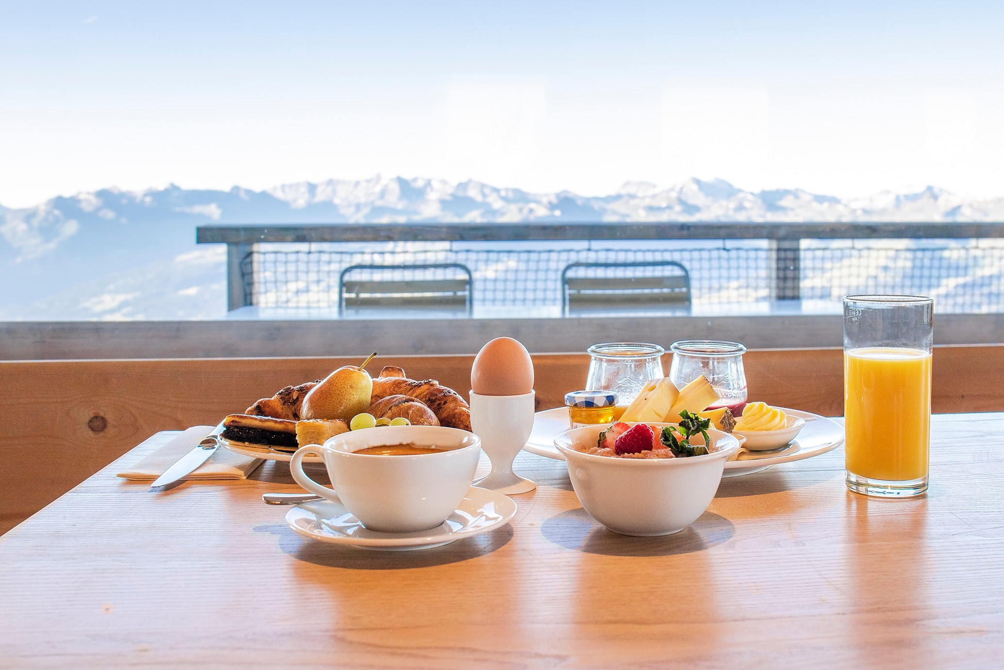 Sonntagsfrühstück auf dem Chäserrugg