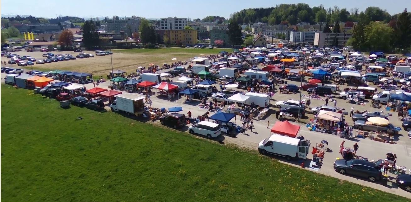 Grosser Aussen-Flohmarkt in 8620 Wetzikon / ZH