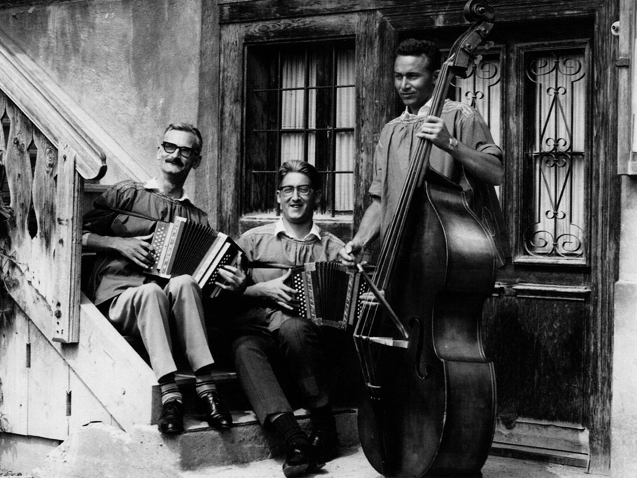 Grenzenlos lüpfig – Zur Geschichte der Volksmusik