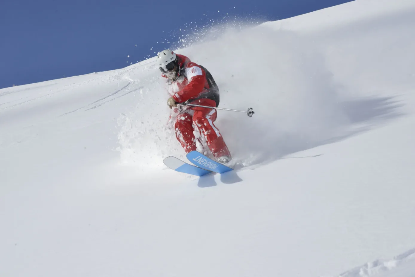 Descente en freeride du Hockenhorngrat vers Ferden