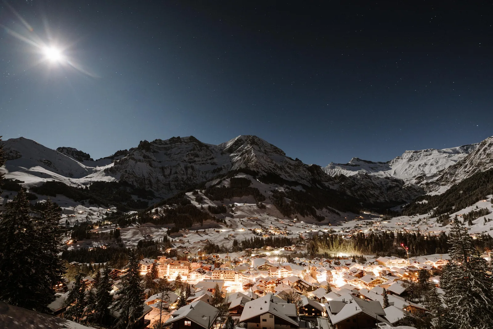 Promenade nocturne dans le village