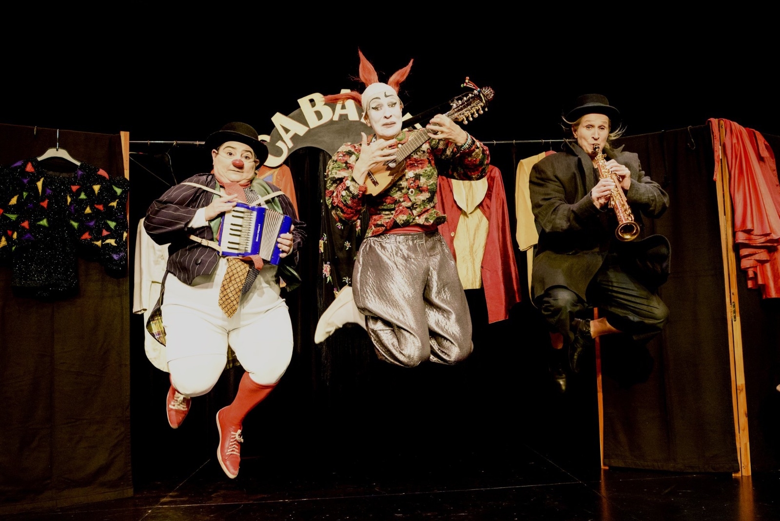 Famiglia Dimitri mit - Cabaret Sorelle Forelle
