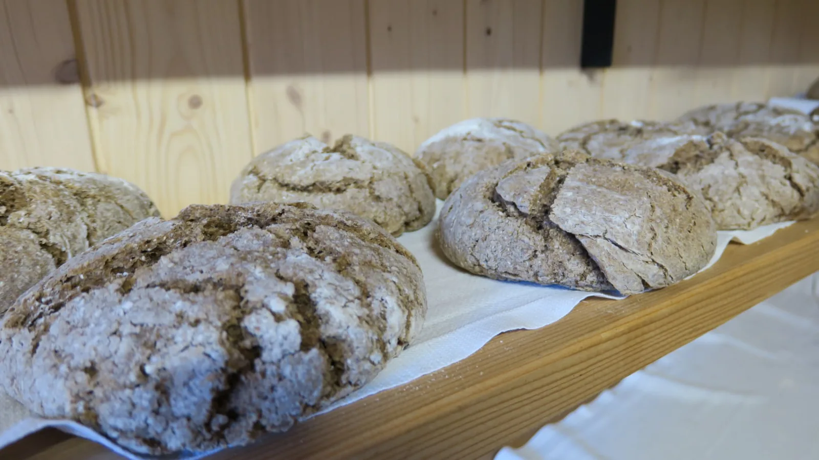 Lo Pan Ner – Roggenbrotfest im Backhaus Oberwald