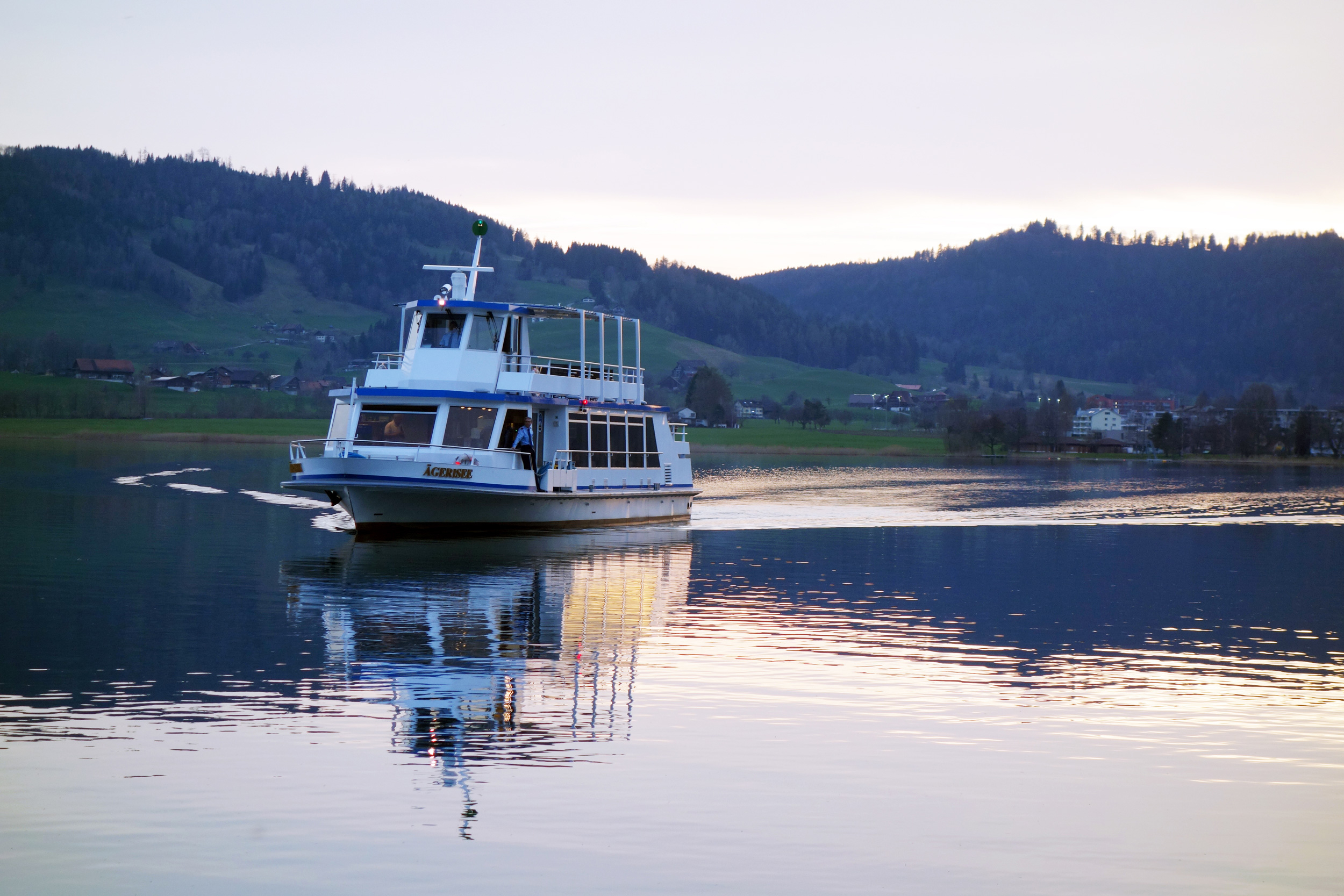 Calm morning breeze on Lake Aegeri