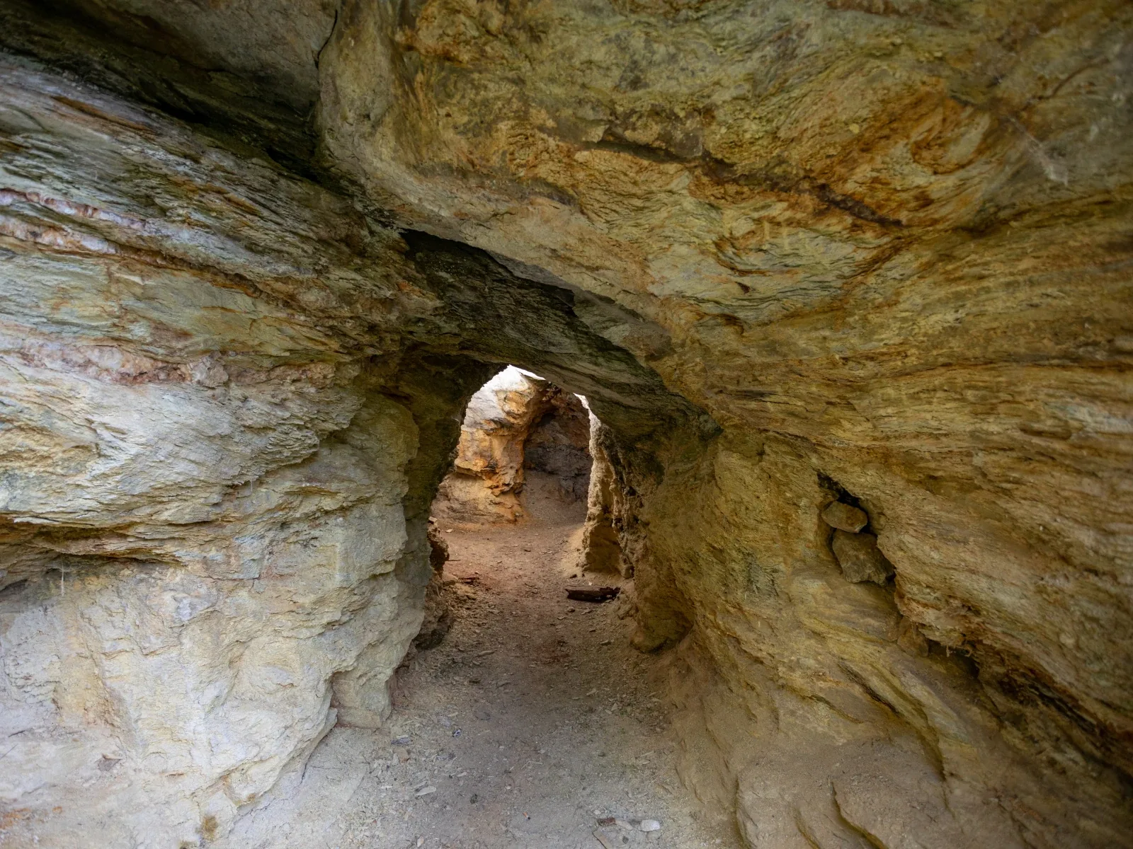 mira!cultura Kulturführung: Minas da Gulatsch in Rueun