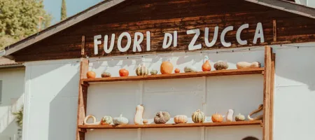 En dehors de Zucca, le village des citrouilles